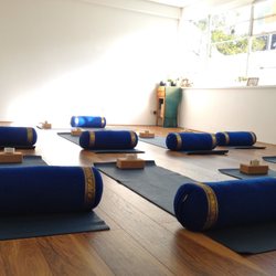 Leyton Yoga - Leyton Yoga Studio
