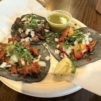 Stone Brewing Tap Room - Pasadena - High quality street tacos from taco guy outside $16 - Beer Bar Near Me - Pasadena, California