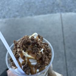 Licks On 26 Ice Cream - No Bake Cookie Stacker where have you been my whole life?