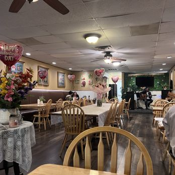 Thai Ivory Cuisine - Inside the restaurant - Thai Near Me - Upland, California Thai Ivory Cuisine - Inside the restaurant - Thai Near Me - Upland, California