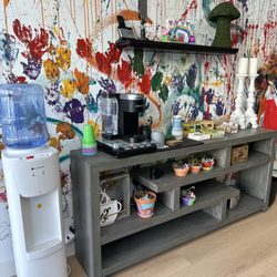 The Creative Ko. - Free coffee and water station