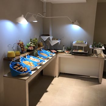 Omnium - Breakfast buffet - Hotels Near Me - Barcelona, B