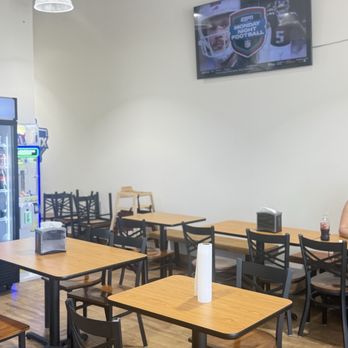 Nana Bs Country Kitchen - Burgers Near Me - Round Rock, Texas