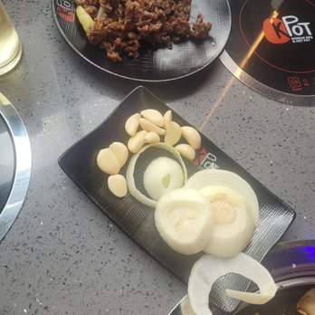 PhoHouse TAYLOR - Oni9ns and shrimp and cooked meat - Vietnamese Near Me - Taylor, Michigan