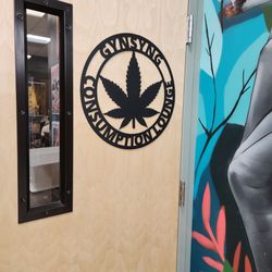 Gynsyng - Portal to the consumption lounge