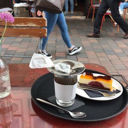 Andreas Muschler - Chocolaterie & Patisserie - TraumFlaum in der Fußgängerzone
