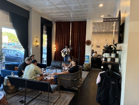 Barons Creek Vineyards Tasting Room Dallas by null