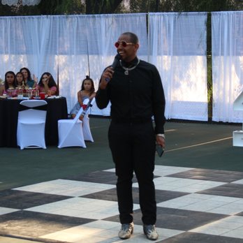 Dj Thick - Engaging with the guest at my daughter's quinceañera! - DJs Near Me Dj Thick - Engaging with the guest at my daughter's quinceañera! - DJs Near Me