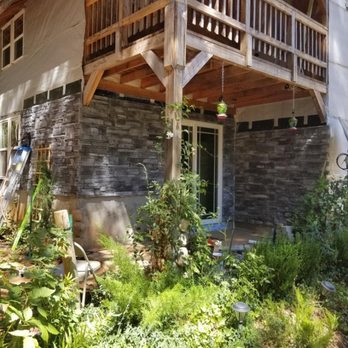 Sugar Pine Lodge - Stone siding going up in 2021. - Bed & Breakfast Near Me - Iowa Hill, California Sugar Pine Lodge - Stone siding going up in 2021. - Bed & Breakfast Near Me - Iowa Hill, California