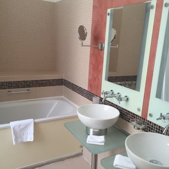 The Mozart Prague - Bath - Hotels Near Me - Prague, Puerto Rico