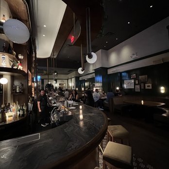 Albert's Bar - Cocktail Bars Near Me - New York, New York