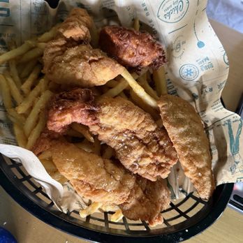 Rival - Chicken Tenders and Fries - Sports Bars Near Me - Bridgeville, Pennsylvania Rival - Chicken Tenders and Fries - Sports Bars Near Me - Bridgeville, Pennsylvania