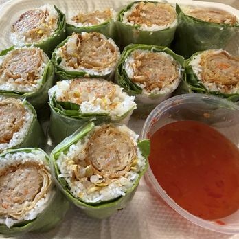 Rollin’ Rolls Cafe - Hidden crunch rolls w/ sweet chili sauce - Vietnamese Near Me - Urban Honolulu, Hawaii Rollin’ Rolls Cafe - Hidden crunch rolls w/ sweet chili sauce - Vietnamese Near Me - Urban Honolulu, Hawaii