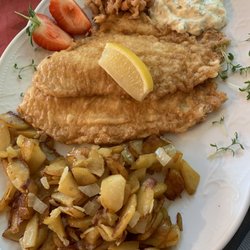Eymers - Schollenfilet mit Nordseekrabben und Bratkartoffeln