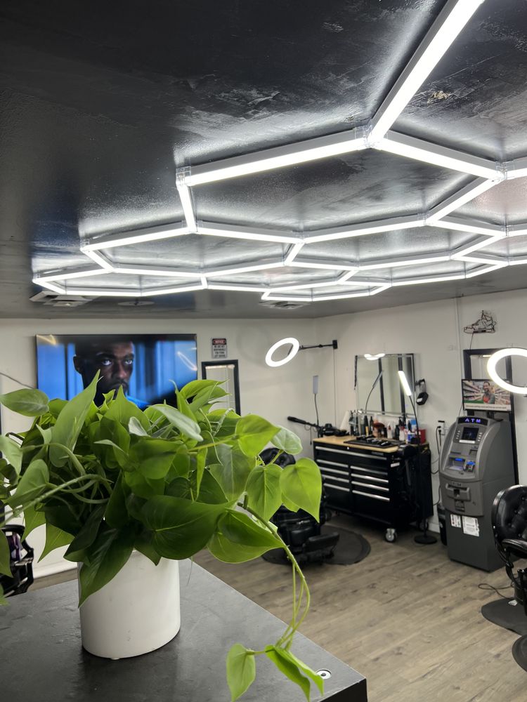 Top Line Barbershop Photos