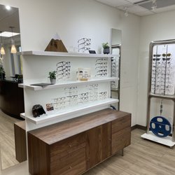 Peak Eyecare