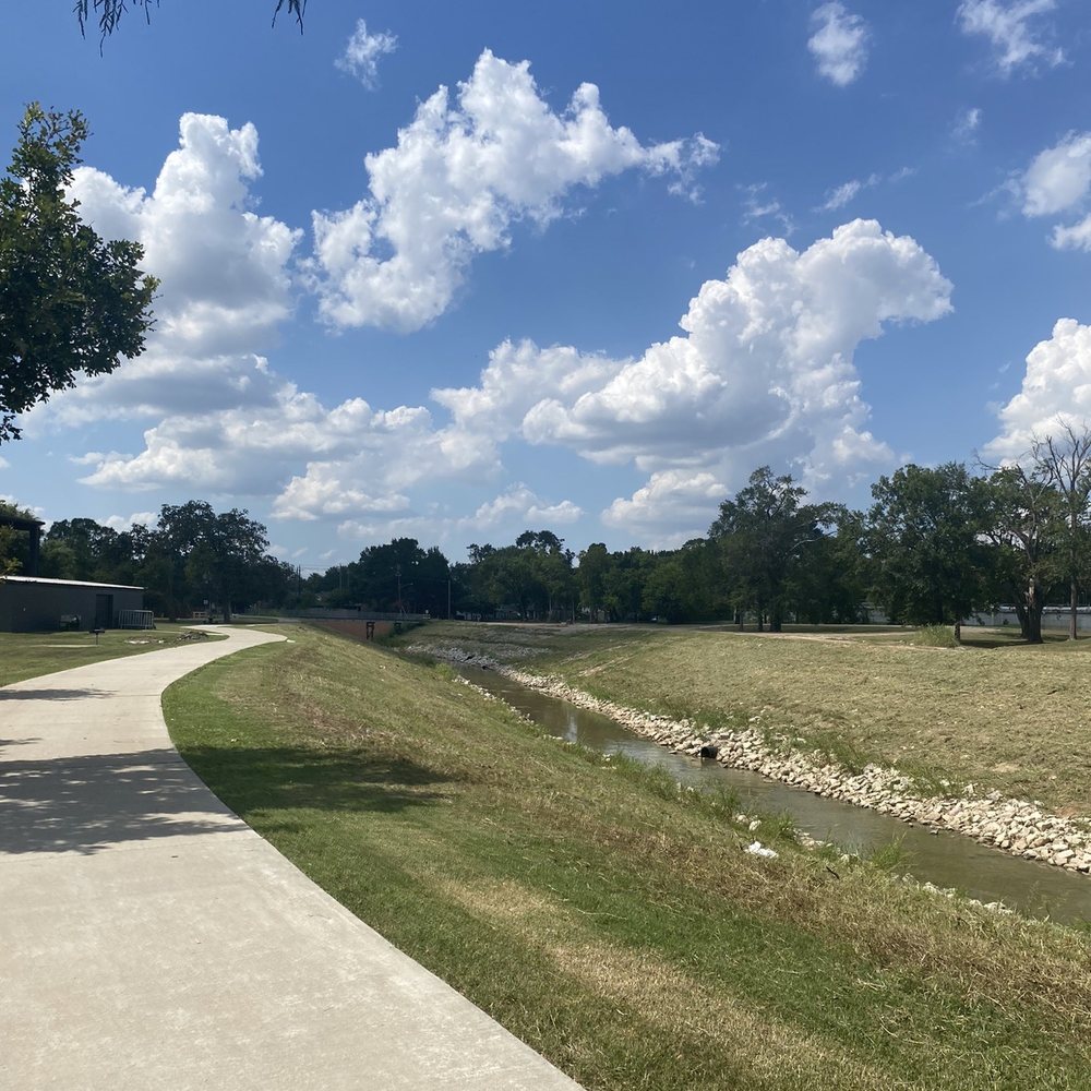 Clark Henry Park - path - Parks Near Me - Jersey Village, Texas Clark Henry Park - path - Parks Near Me - Jersey Village, Texas