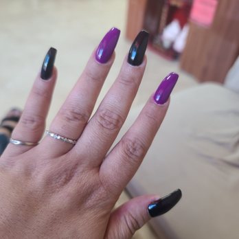 Pink & White Nails Salon - Nail Salons Near Me - Salem, New Hampshire