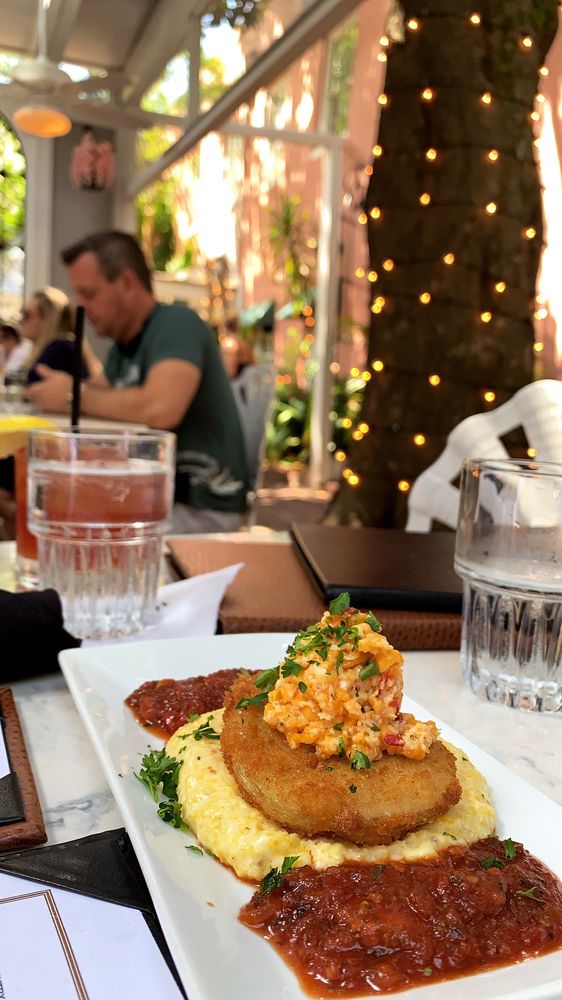 82 QUEEN 1137 Photos & 1081 Reviews Southern 82 Queen St