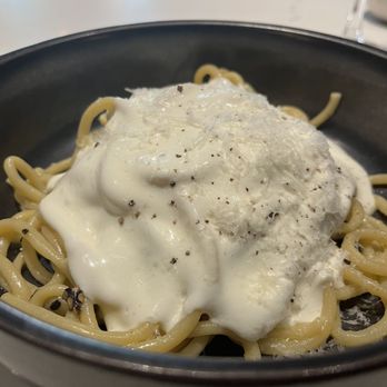 Olive & Hay - Bucatini al Cacio e Pepe - Italian Near Me - Napa, California Olive & Hay - Bucatini al Cacio e Pepe - Italian Near Me - Napa, California