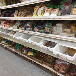 Asian Supermarket - Beans and rice in bulk