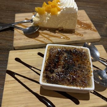 Tavern on 6 - Peaches and cream cheesecake and cookies and cream brulee - New American Near Me - Irmo, South Carolina