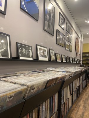 Village Vinyl & Hi Fi by null