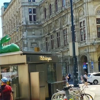 Bitzinger - Curry Sausage Near Me - Vienna, 9 Bitzinger - Curry Sausage Near Me - Vienna, 9