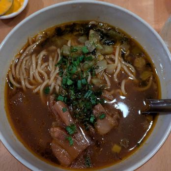 Minyoli - Beef noodle soup with tendons - Taiwanese Near Me - Chicago, Illinois Minyoli - Beef noodle soup with tendons - Taiwanese Near Me - Chicago, Illinois