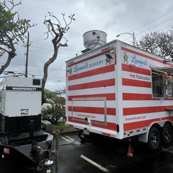 Leonard's Bakery - Food Trucks Near Me - Kaneohe, Hawaii