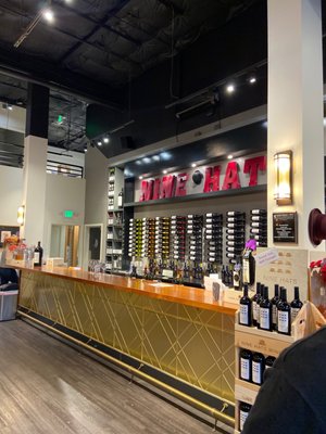 Nine Hats Wines by null