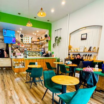 Gold coffee - Interior - Coffee & Tea Near Me - New York, New York