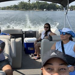 Baxstar Fishing - Boating with friends = best weekend!