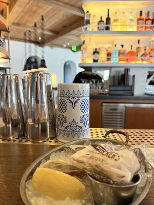 Cordelia Fishbar by null