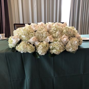 Acacia's Flowers - Beautiful head table arrangement - Florists Near Me - Mission Hills, California Acacia's Flowers - Beautiful head table arrangement - Florists Near Me - Mission Hills, California