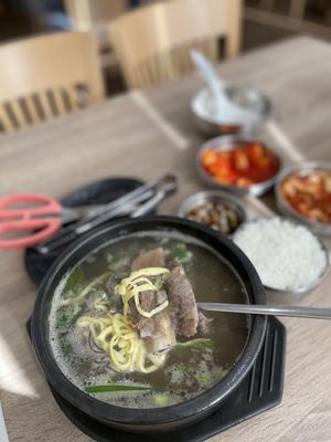 Myung Ga Haejangguk by null