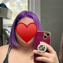 Fréy Salon and Spa - Bright purple (not the lilac/lavender pastel)