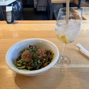 True Food Kitchen - Poke Bowl - Vegetarian Near Me - Pasadena, California True Food Kitchen - Poke Bowl - Vegetarian Near Me - Pasadena, California