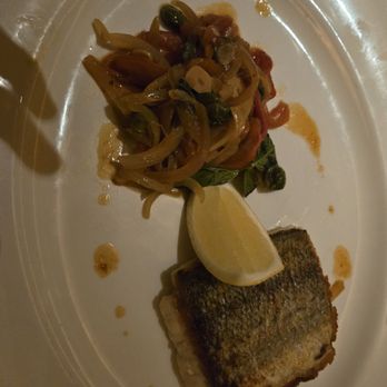Hawksmoor Seven Dials - British Near Me - London, XGL