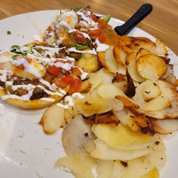 Broken Yolk Cafe - Sope Benedict - American Near Me - Glendora, California