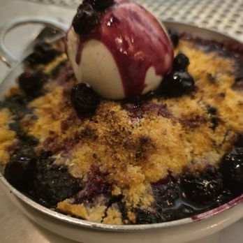 The Annex Kitchen - Blueberry crisp - Pizza Near Me - Fresno, California