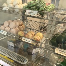 Moonflower - Specialty packs and ... good grief ... someone made giant shamrock macaron???