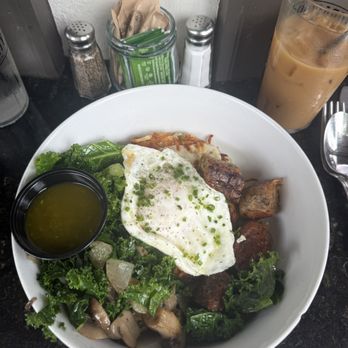 Gracious Plenty Bakery & Breakfast - Build your own bowl - Bakeries Near Me - Roswell, Georgia