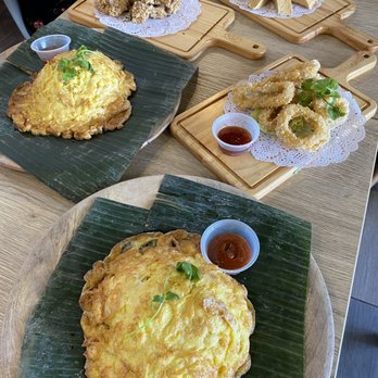 Moom Muum - Thai Style Omelette, Fried Calamari, Popcorn Chicken, Fried Tofu. - Thai Near Me - Dallas, Texas Moom Muum - Thai Style Omelette, Fried Calamari, Popcorn Chicken, Fried Tofu. - Thai Near Me - Dallas, Texas