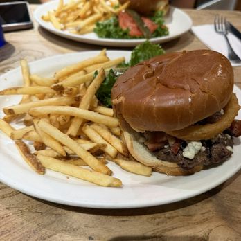 Pinecrest Diner - Diners Near Me - San Francisco, California