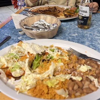 Carniceria Mendoza - Steak enchiladas with red sauce - Mexican Near Me - Fallon, Nevada Carniceria Mendoza - Steak enchiladas with red sauce - Mexican Near Me - Fallon, Nevada