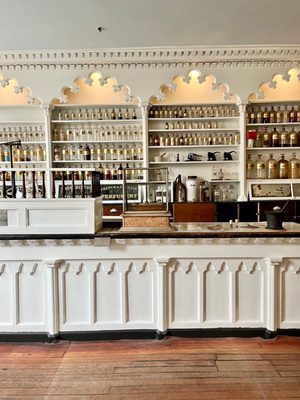 Stabler-Leadbeater Apothecary Museum by null