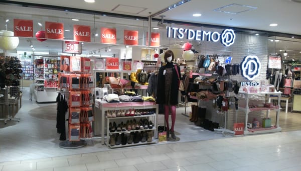 It S Demo Shopping 新宿区高田馬場 1 35 3 高田馬場駅 新宿区 東京都 Japan Phone Number Yelp