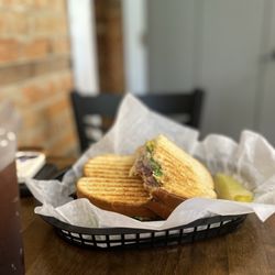 The Crunchy Pickle