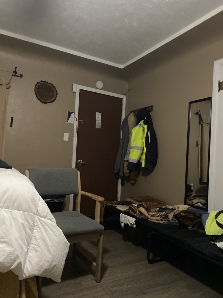 PLAZA MOTEL 203 S Main St, Dickeyville, Wisconsin Hotels Phone